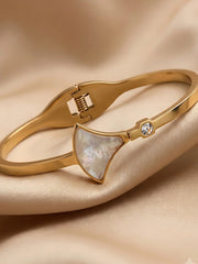 Luna Fan Pearl Bracelet
